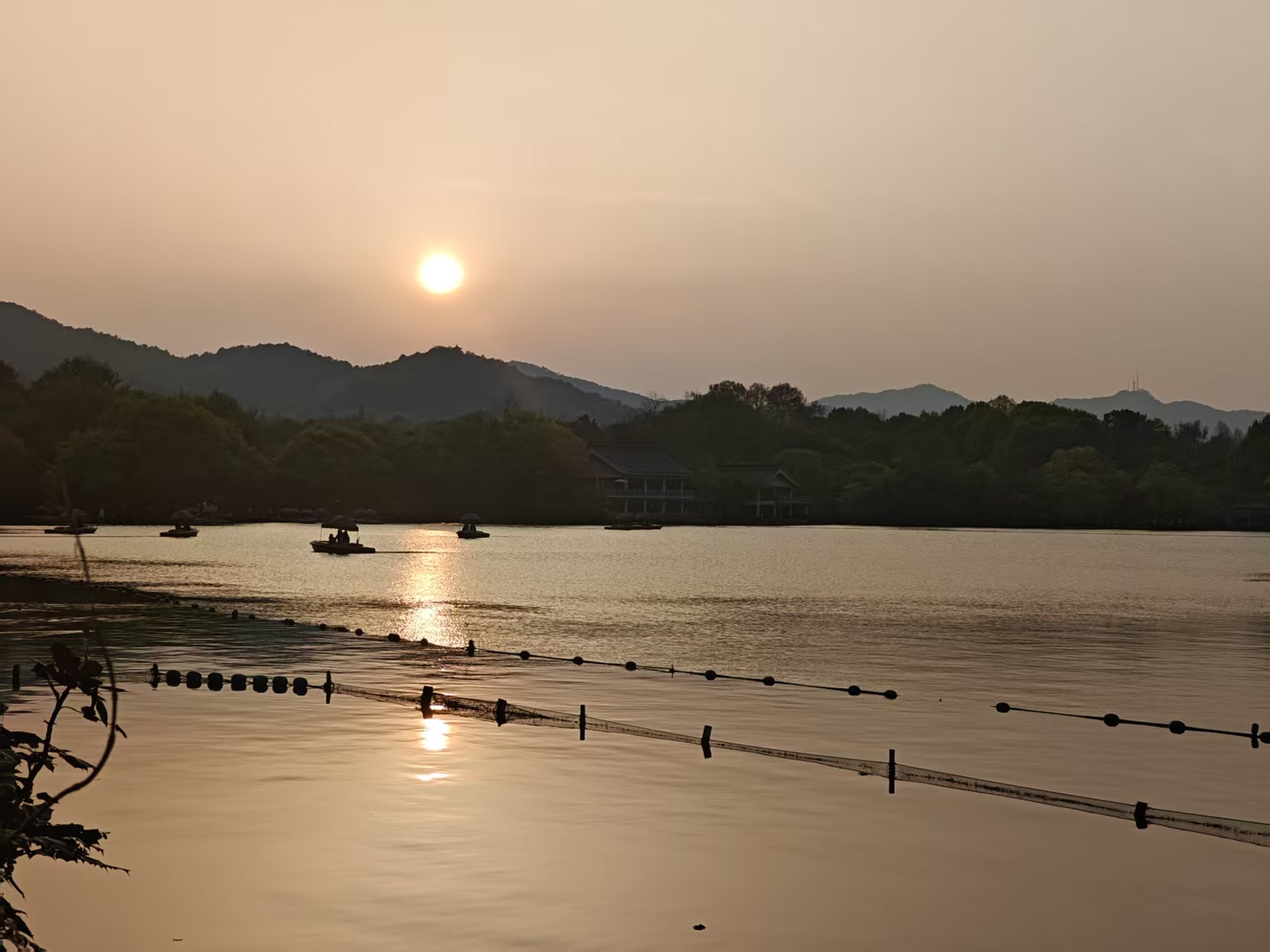 西湖日落